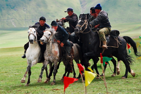 jeux kirghizes à cheval 